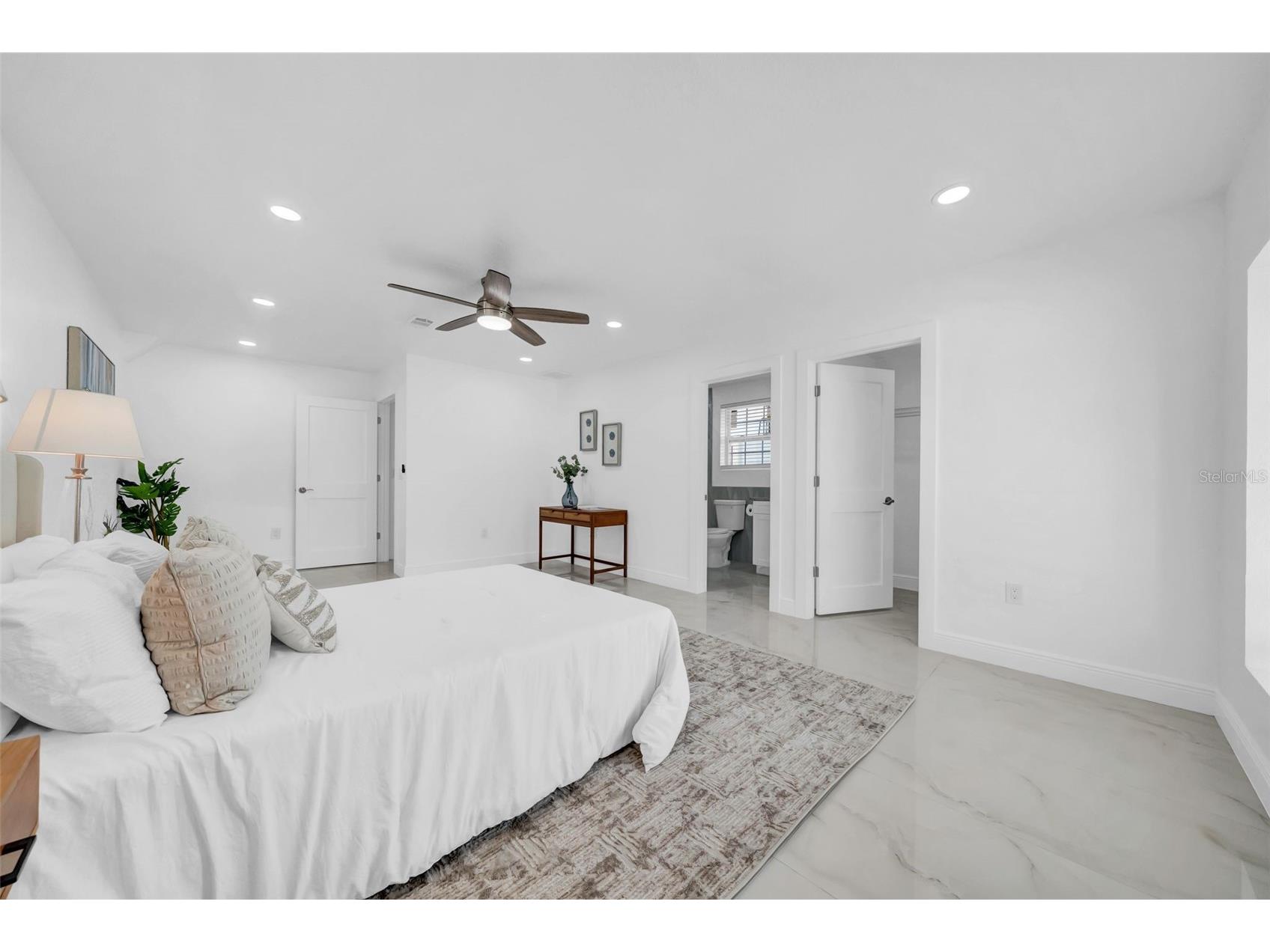 2020 58th Avenue S Saint Petersburg FL 33712 TB8514037 image17