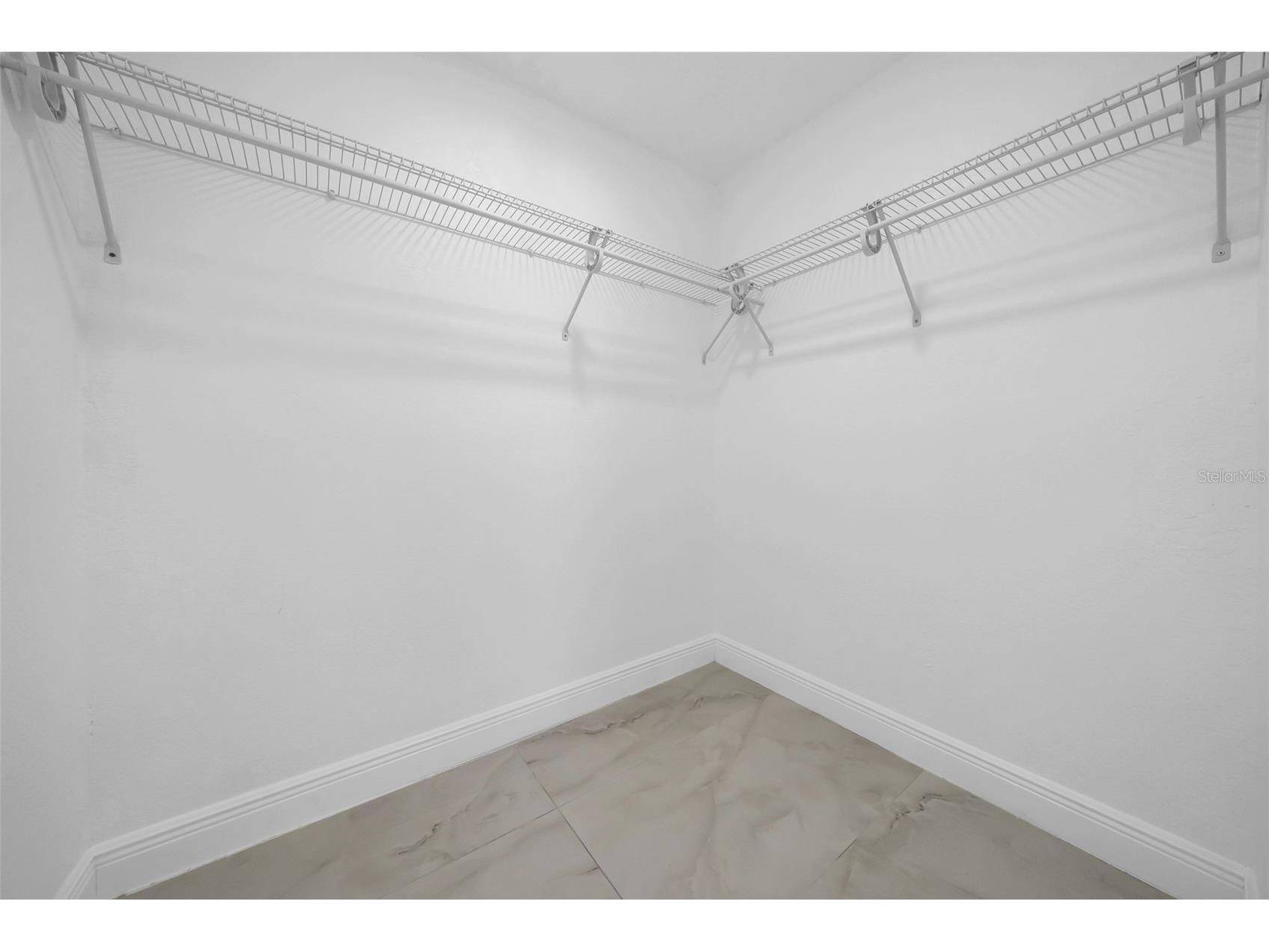 2020 58th Avenue S Saint Petersburg FL 33712 TB8514037 image19