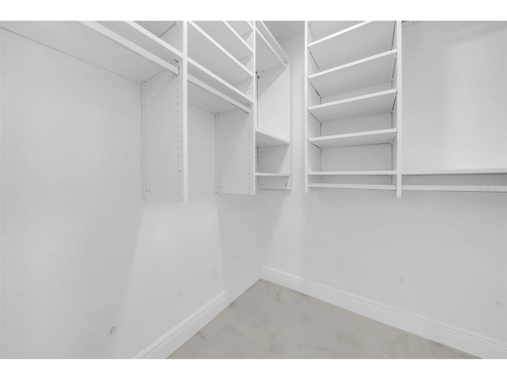 2020 58th Avenue S Saint Petersburg FL 33712 TB8514037 image22