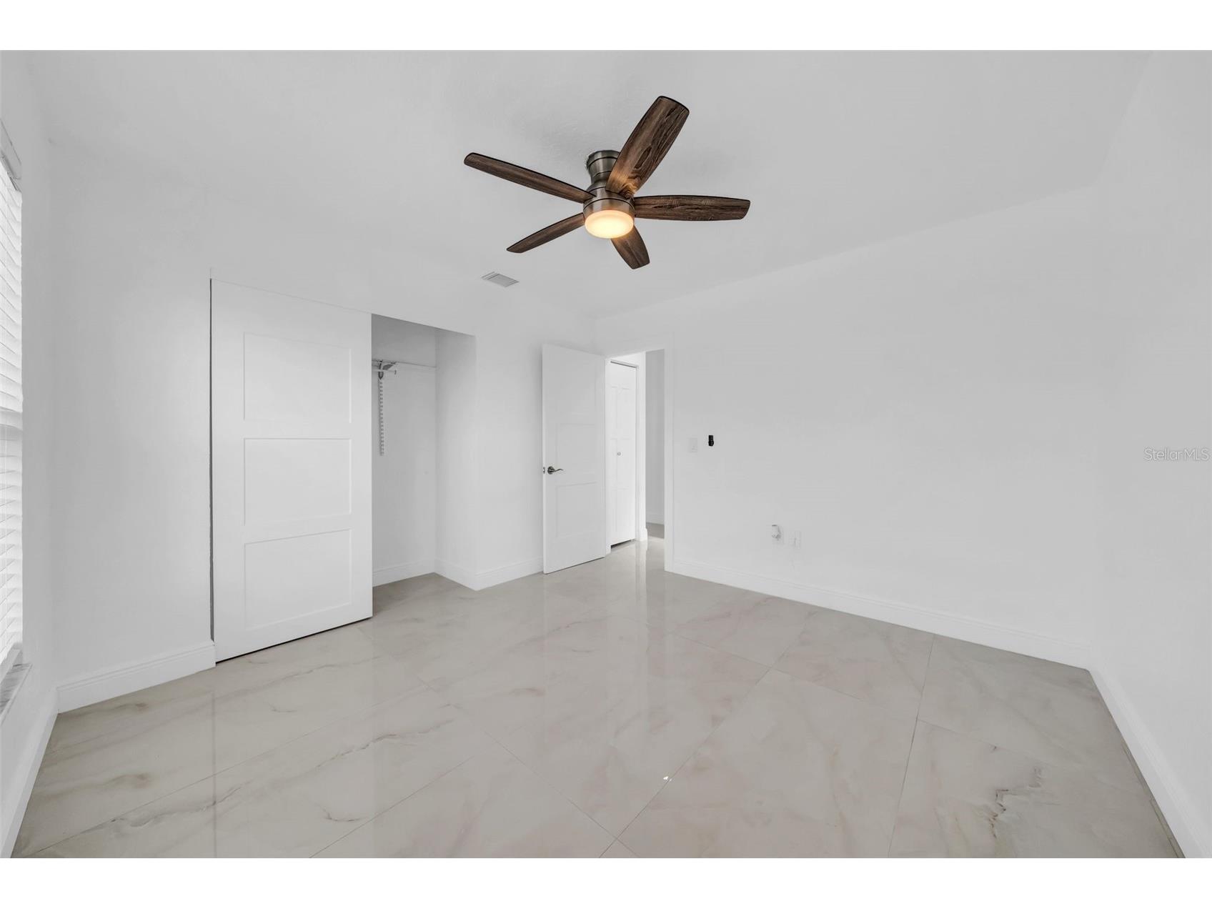 2020 58th Avenue S Saint Petersburg FL 33712 TB8514037 image26