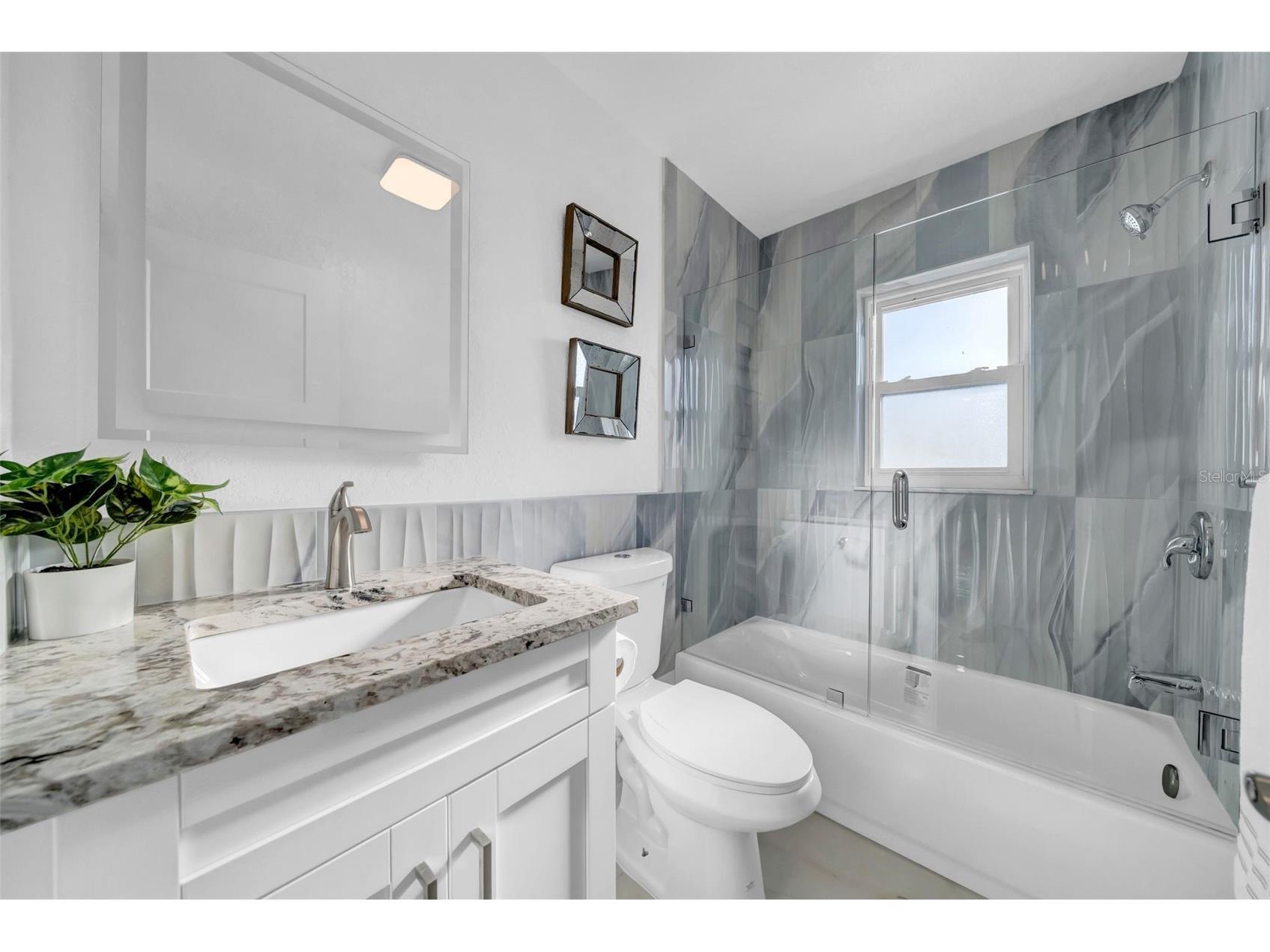 2020 58th Avenue S Saint Petersburg FL 33712 TB8514037 image27
