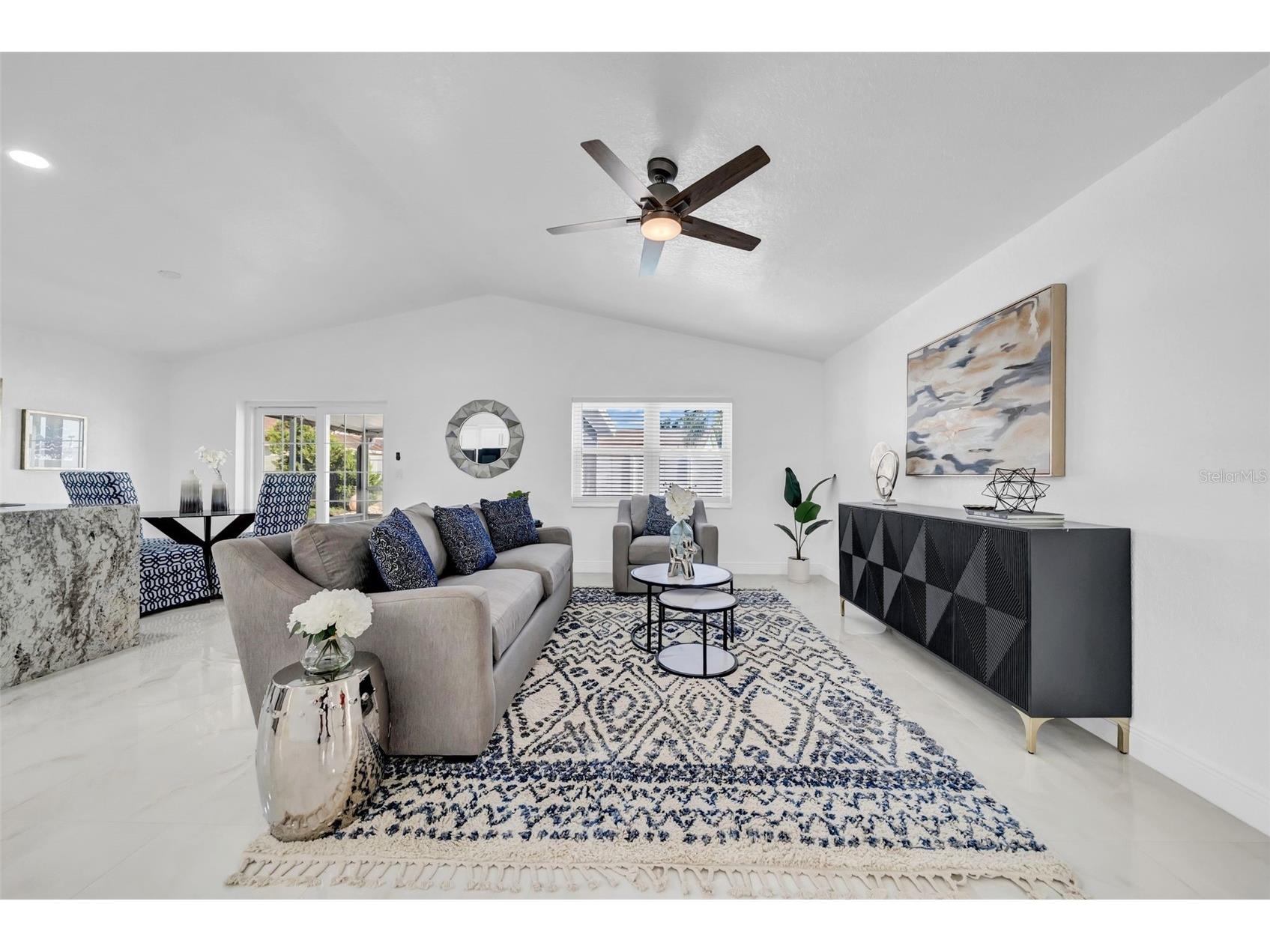 2020 58th Avenue S Saint Petersburg FL 33712 TB8514037 image3