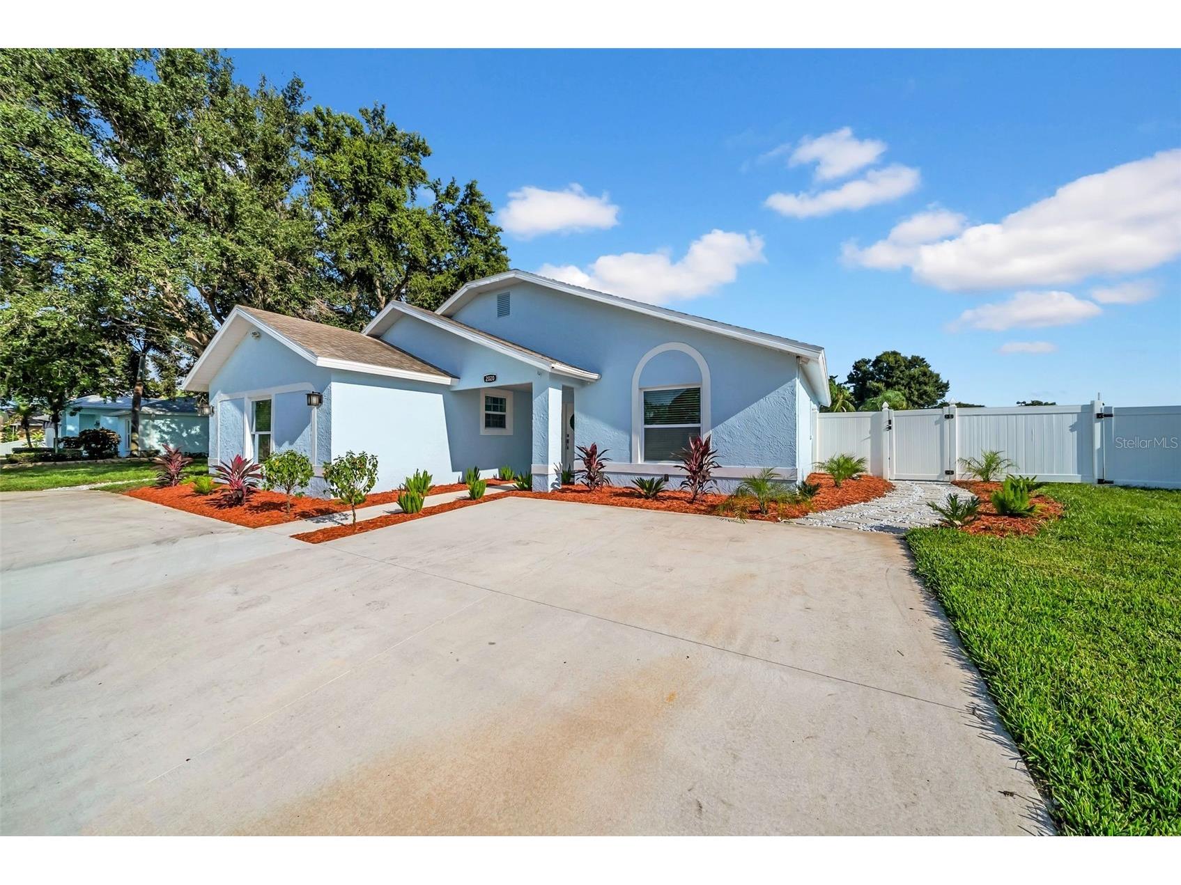 2020 58th Avenue S Saint Petersburg FL 33712 TB8514037 image35