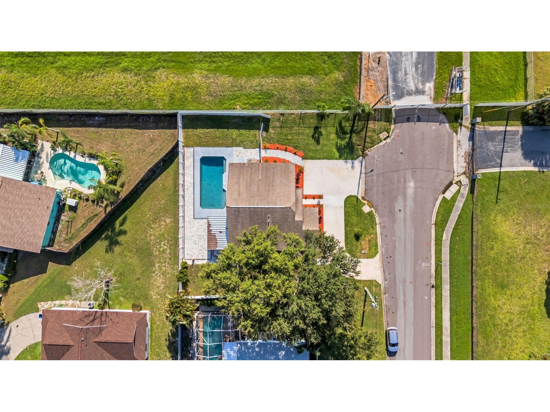2020 58th Avenue S Saint Petersburg FL 33712 TB8514037 image46