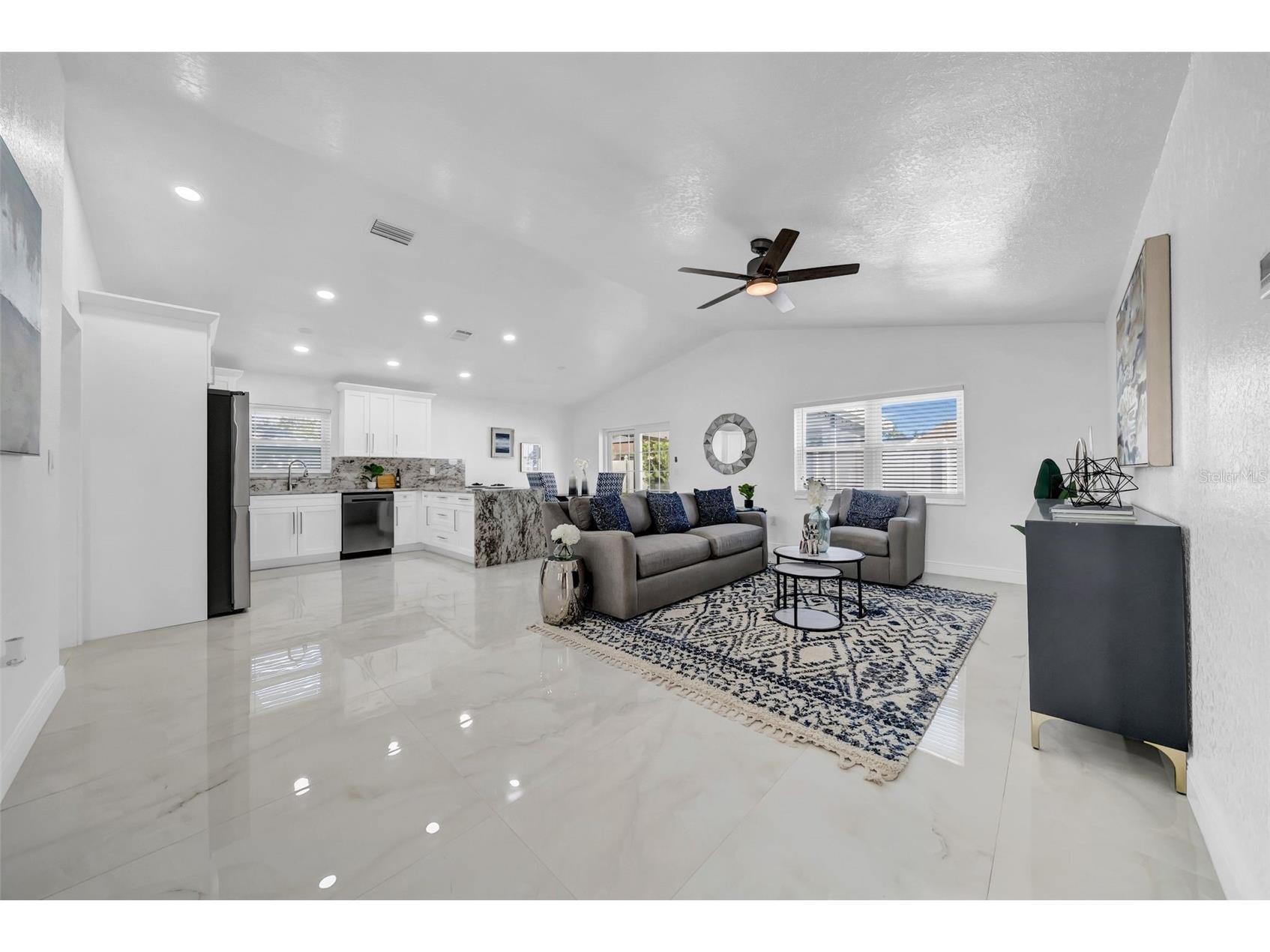 2020 58th Avenue S Saint Petersburg FL 33712 TB8514037 image6