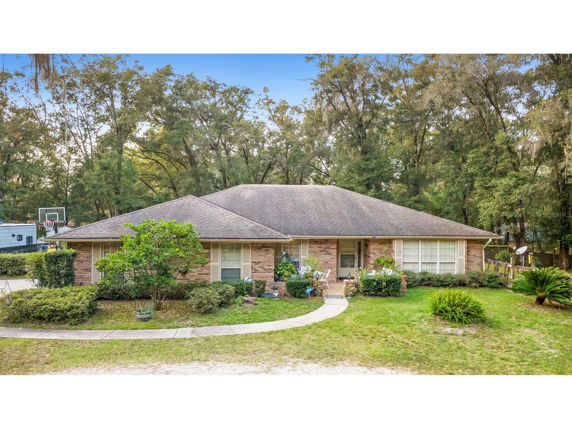 2020 Chinaberry Lane Deland FL 32720 V4945998 image1