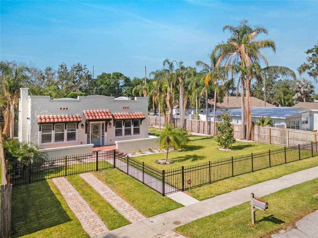 2020 Florence Road Mount Dora FL 32757 G5070831 image1