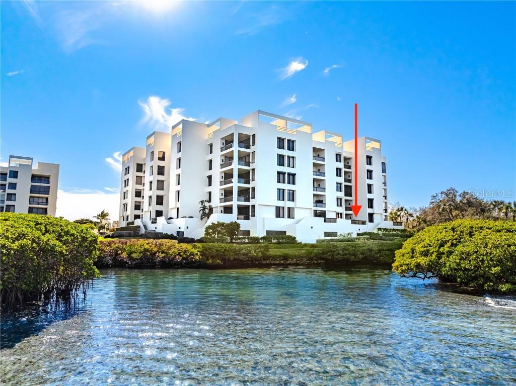 2020 Harbourside Drive #412 Longboat Key FL 34228 - SARASOTA BAY A4595909 image1