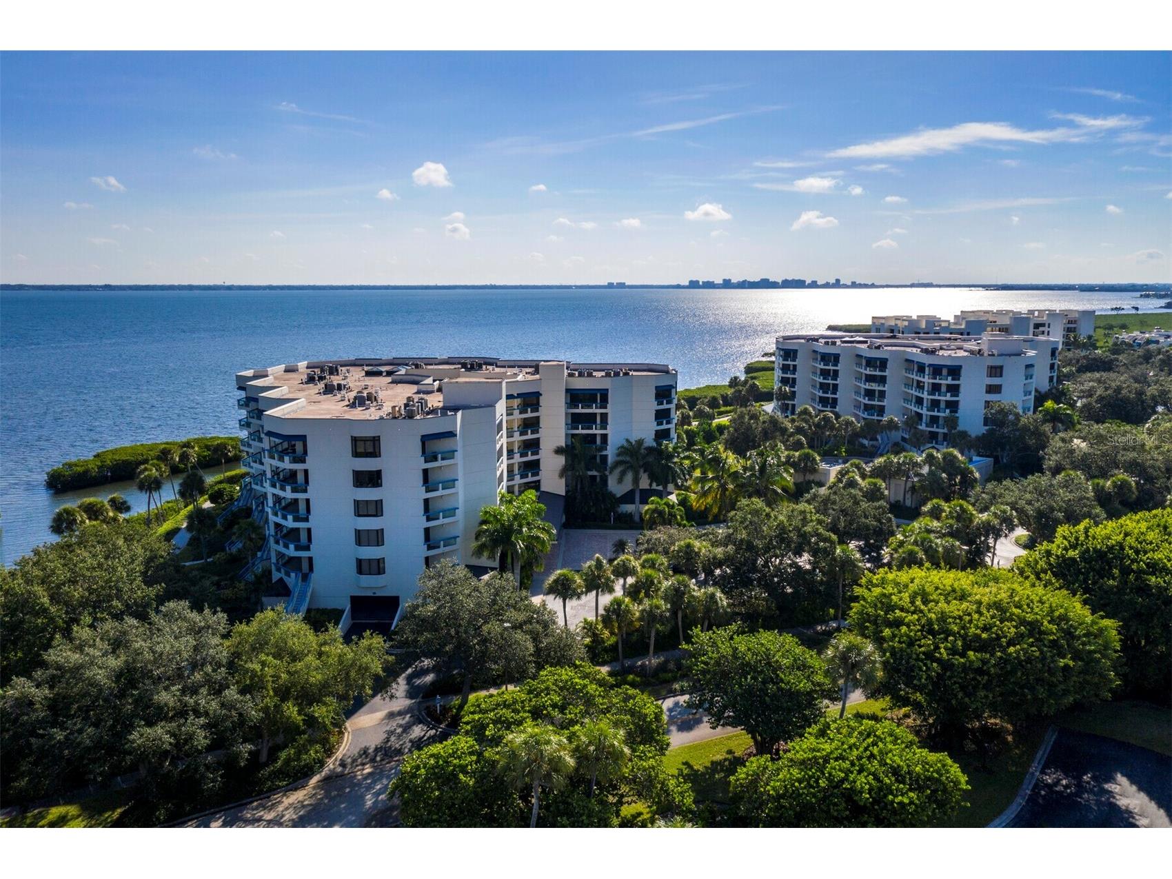 2020 Harbourside Drive #417 Longboat Key FL 34228 - SARASOTA BAY A4686674 image34