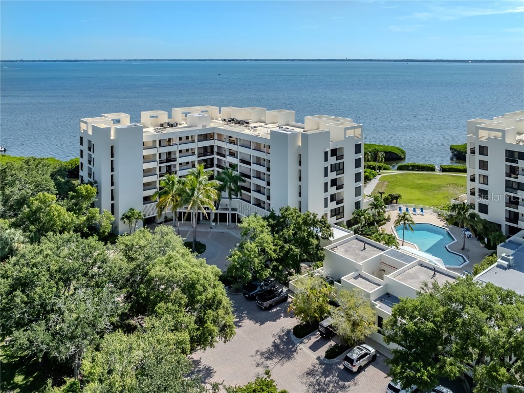2020 Harbourside Drive #424 Longboat Key FL 34228 N6136414 image1
