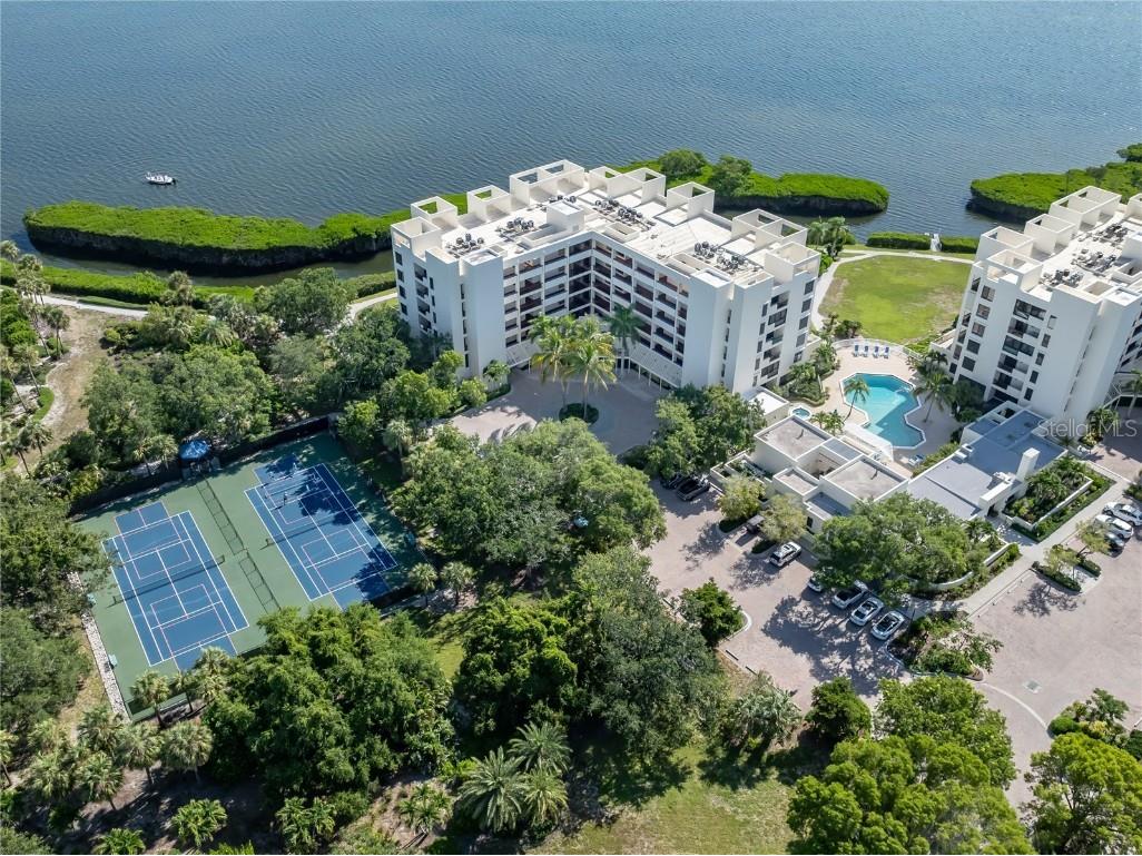 2020 Harbourside Drive #424 Longboat Key FL 34228 N6136414 image23