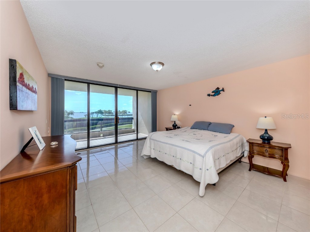 2020 Harbourside Drive #424 Longboat Key FL 34228 N6136414 image6