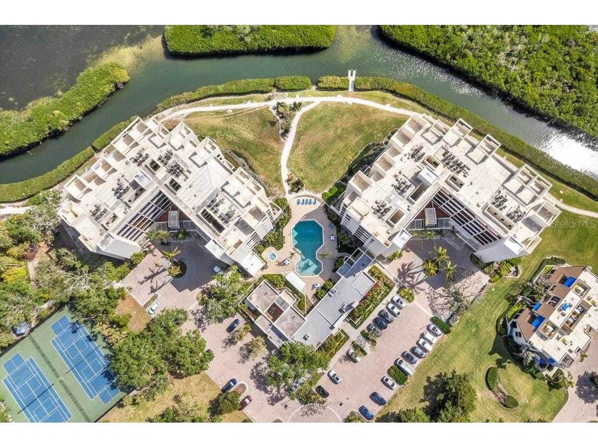 2020 Harbourside Drive #446 Longboat Key FL 34228 A4695127 image3