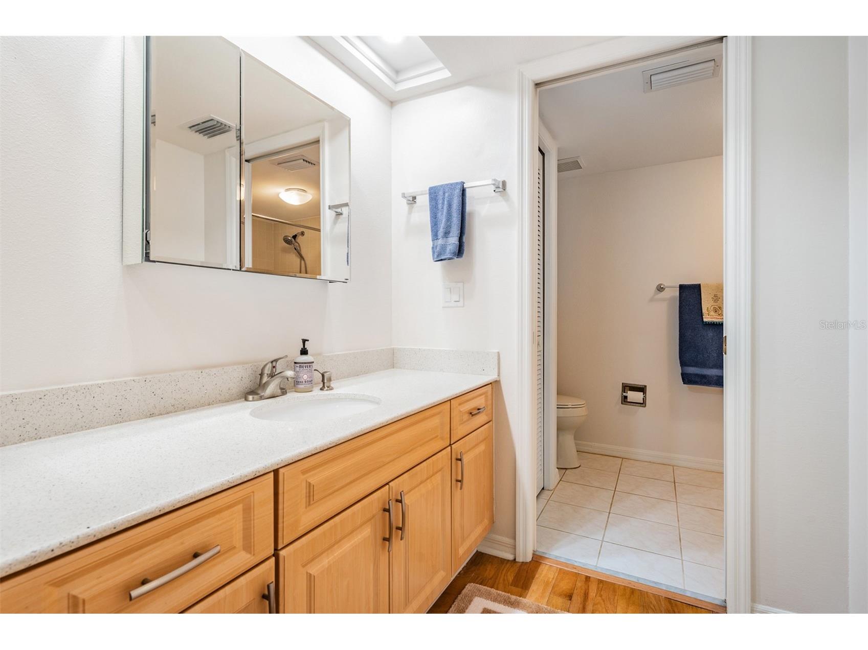 2020 Lakeview Drive #105 Clearwater FL 33763 TB8467037 image19
