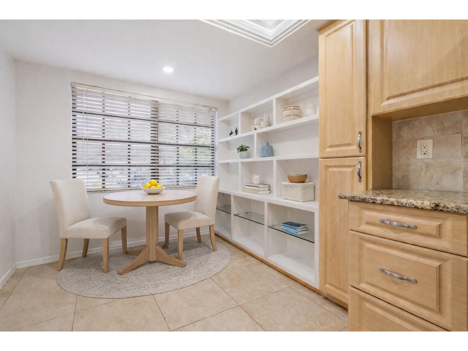 2020 Lakeview Drive #105 Clearwater FL 33763 TB8467037 image3