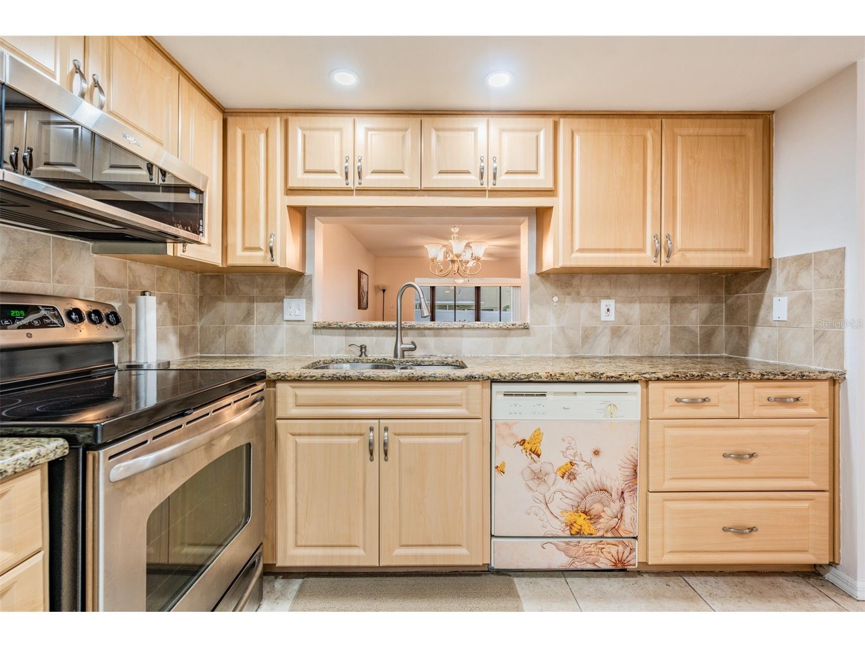 2020 Lakeview Drive #105 Clearwater FL 33763 TB8467037 image5