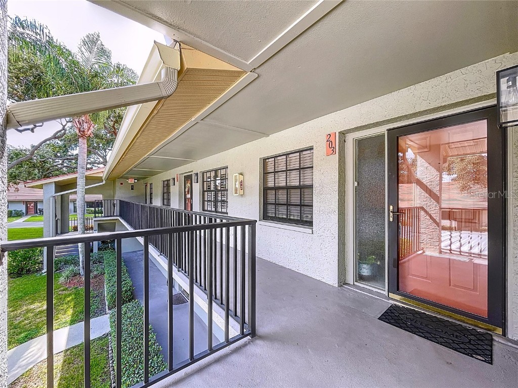 2020 Lakeview Drive #203 Clearwater FL 33763 TB8417294 image6