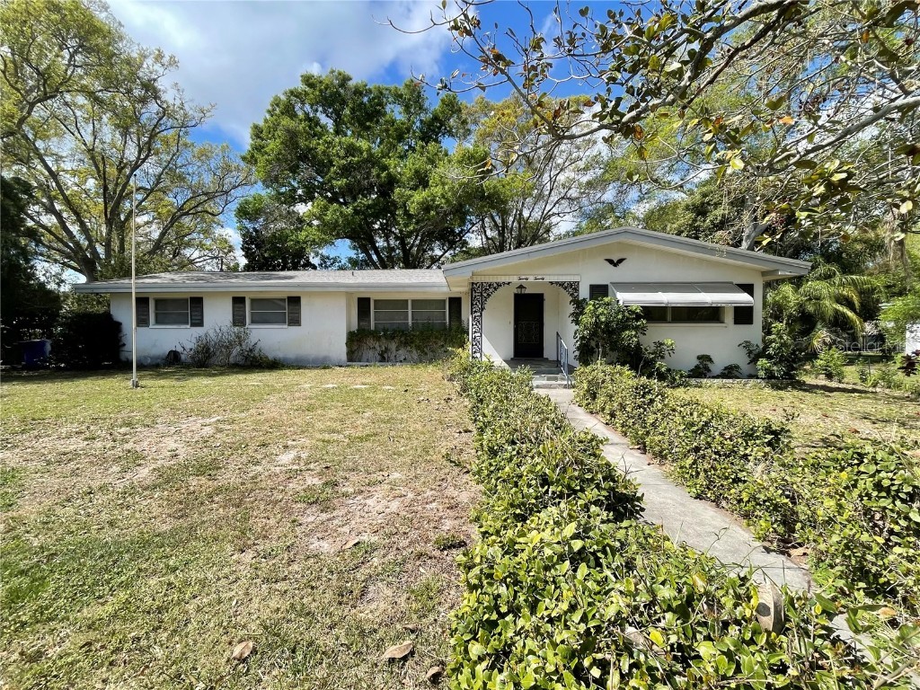 2020 Nigels Drive Dunedin FL 34698 W7853306 image1