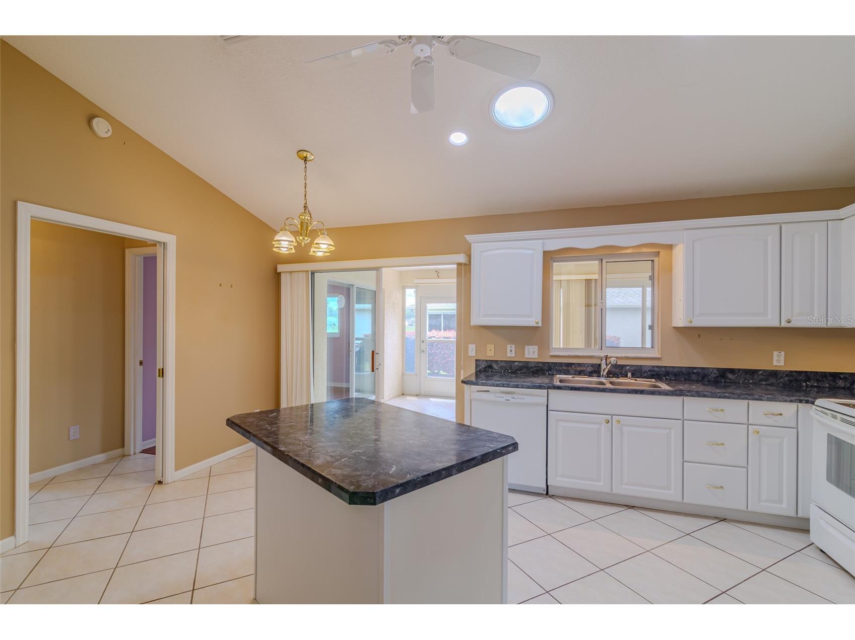 2020 NW 50th Circle Ocala FL 34482 OM722189 image6