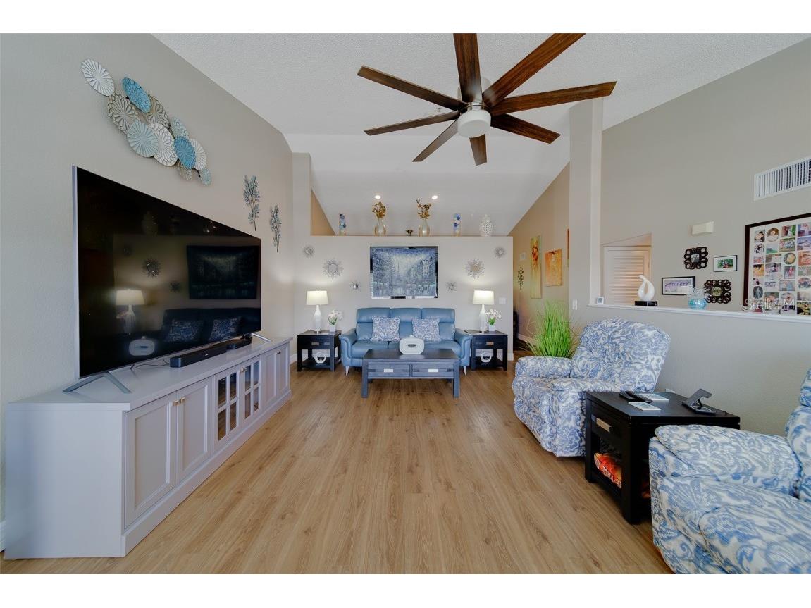 2020 Shangrila Drive #305 Clearwater FL 33763 TB8443516 image11