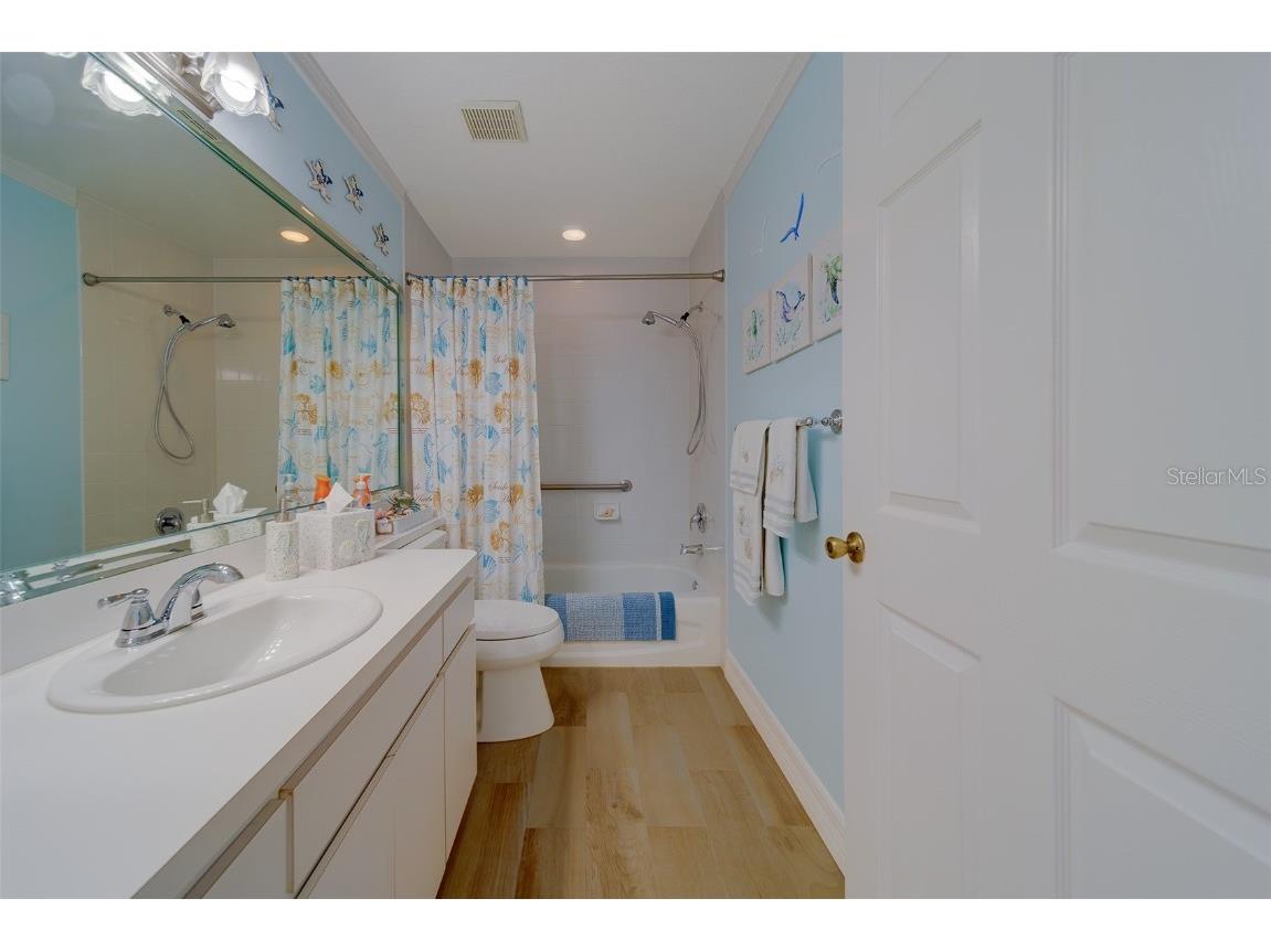 2020 Shangrila Drive #305 Clearwater FL 33763 TB8443516 image41