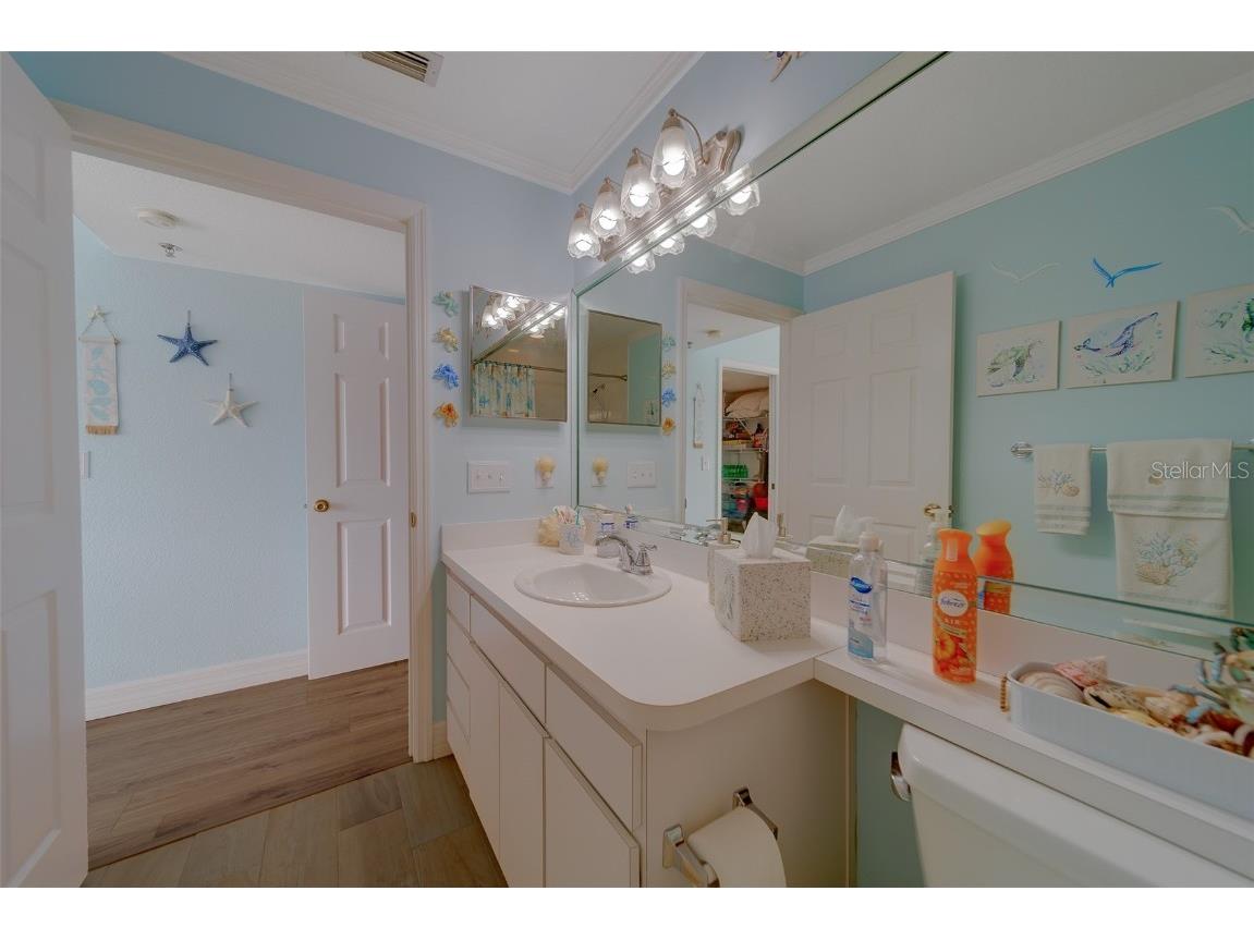 2020 Shangrila Drive #305 Clearwater FL 33763 TB8443516 image43