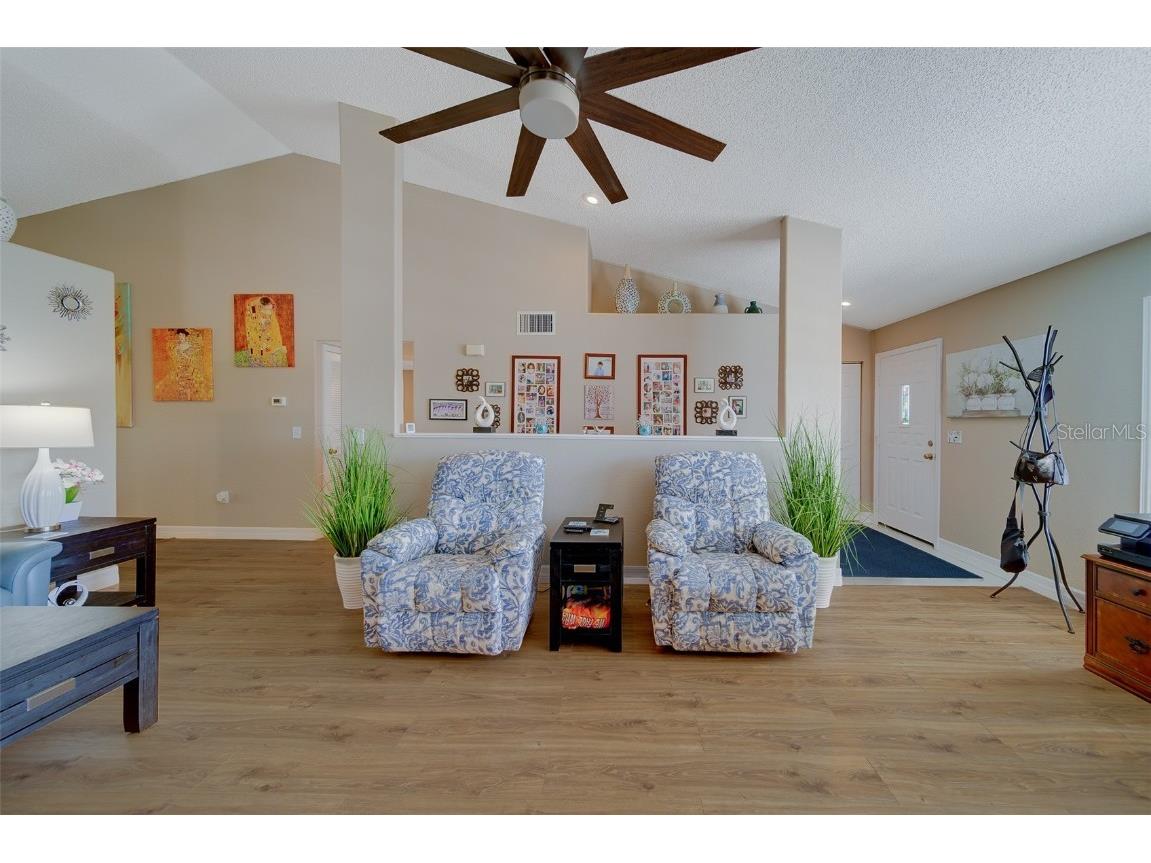 2020 Shangrila Drive #305 Clearwater FL 33763 TB8443516 image9