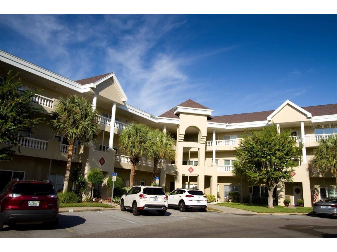 2020 Shangrila Drive #319 Clearwater FL 33763 U8138080 image1