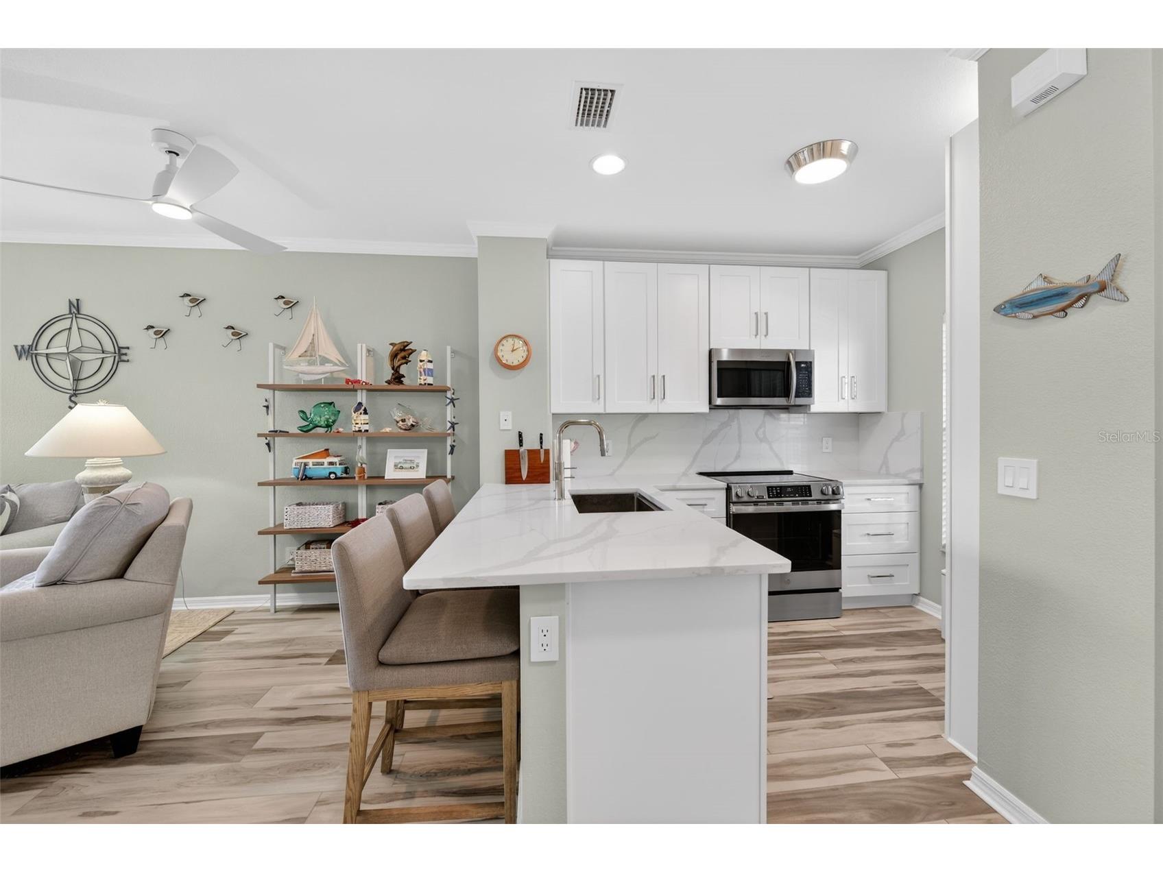 2020 Willow Hammock Circle #304 Punta Gorda FL 33983 N6143240 image4