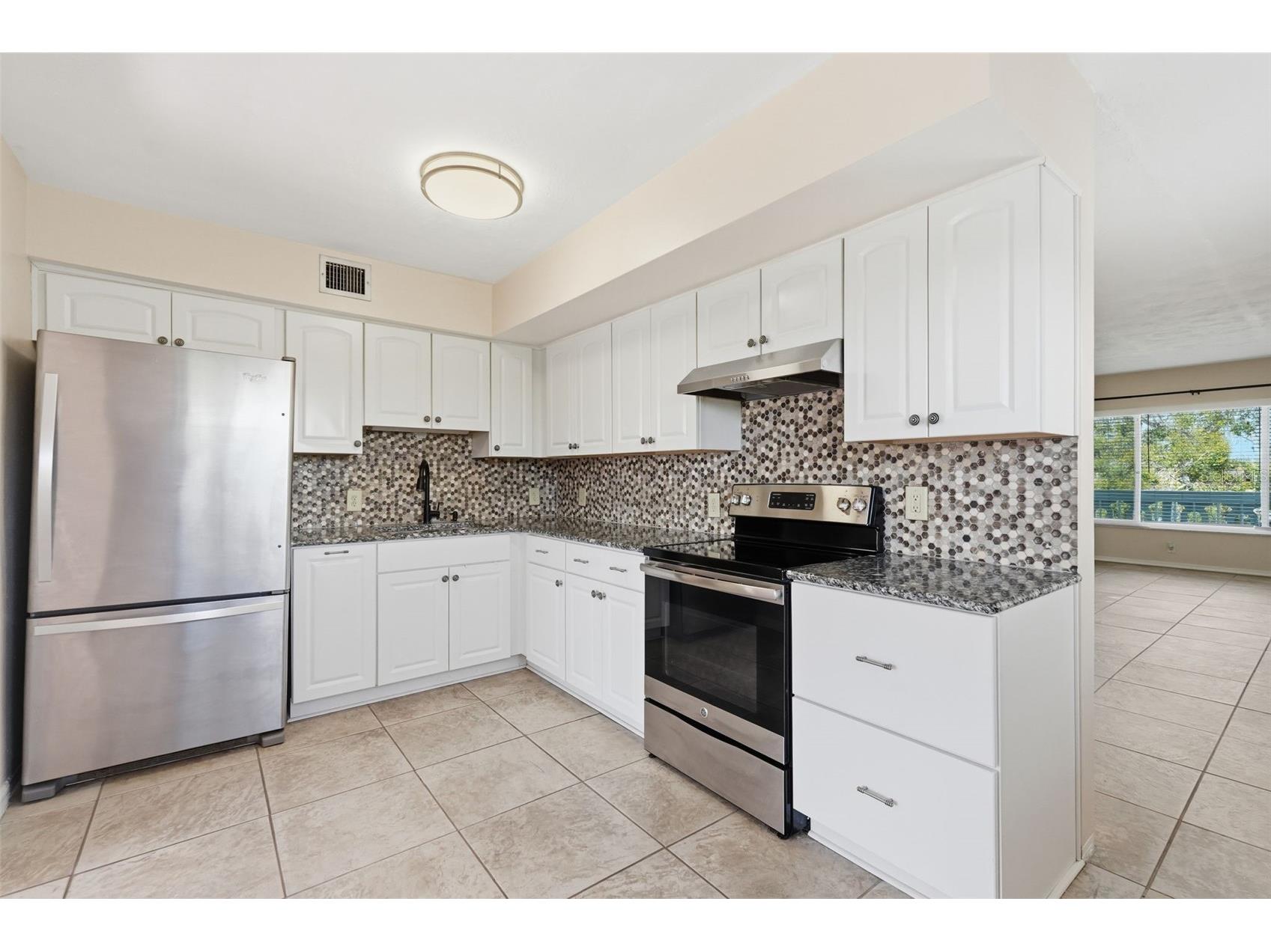 2020 World Parkway Boulevard #54 Clearwater FL 33763 TB8482331 image5