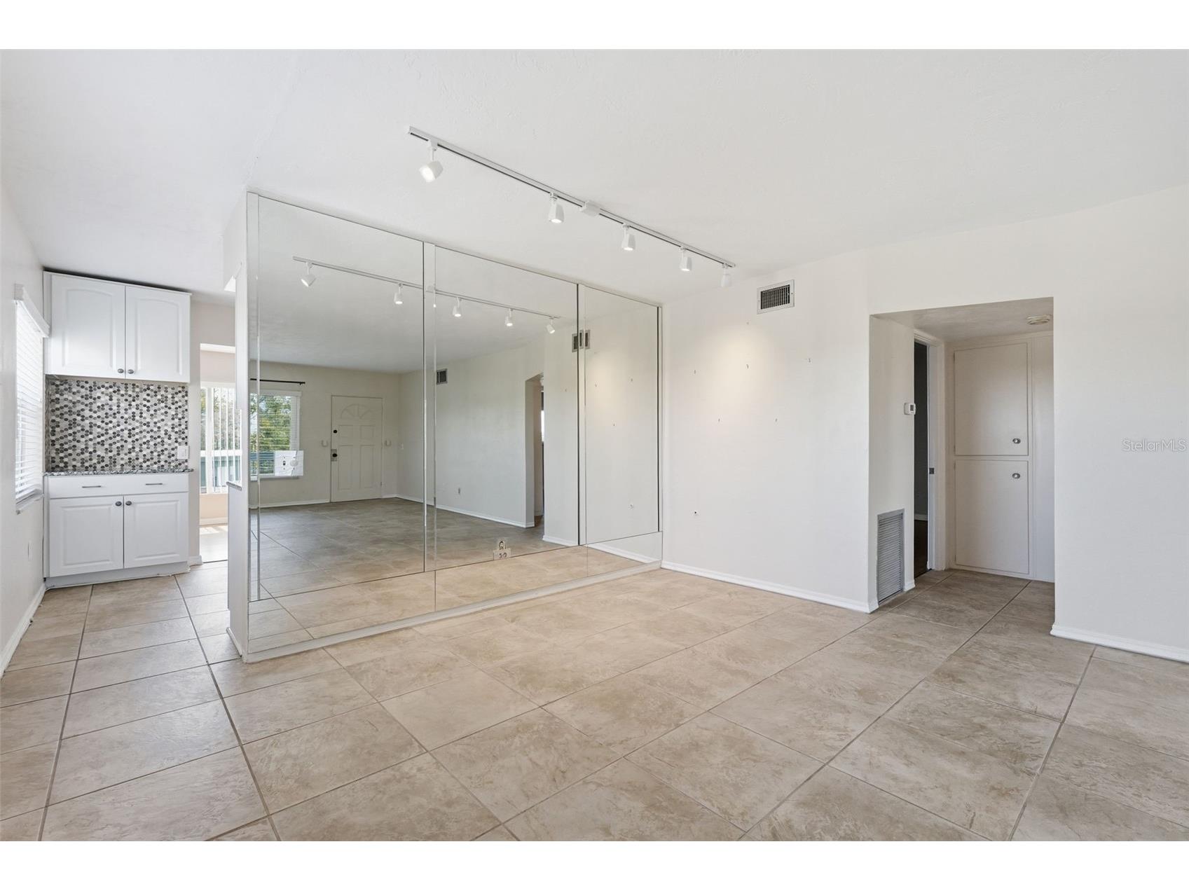 2020 World Parkway Boulevard #54 Clearwater FL 33763 TB8482331 image7