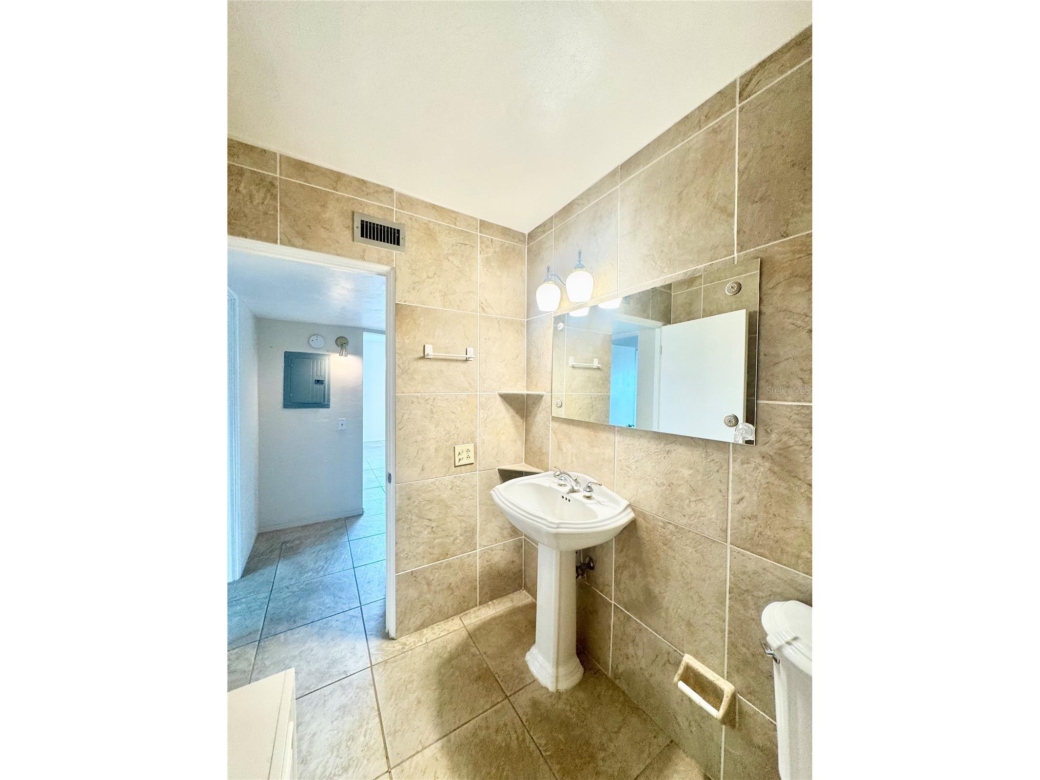 2020 World Parkway Boulevard #54 Clearwater FL 33763 TB8515308 image16
