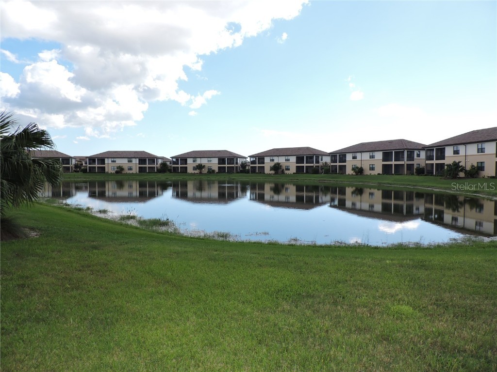 20201 Ragazza Circle #102 Venice FL 34293 A4667227 image17