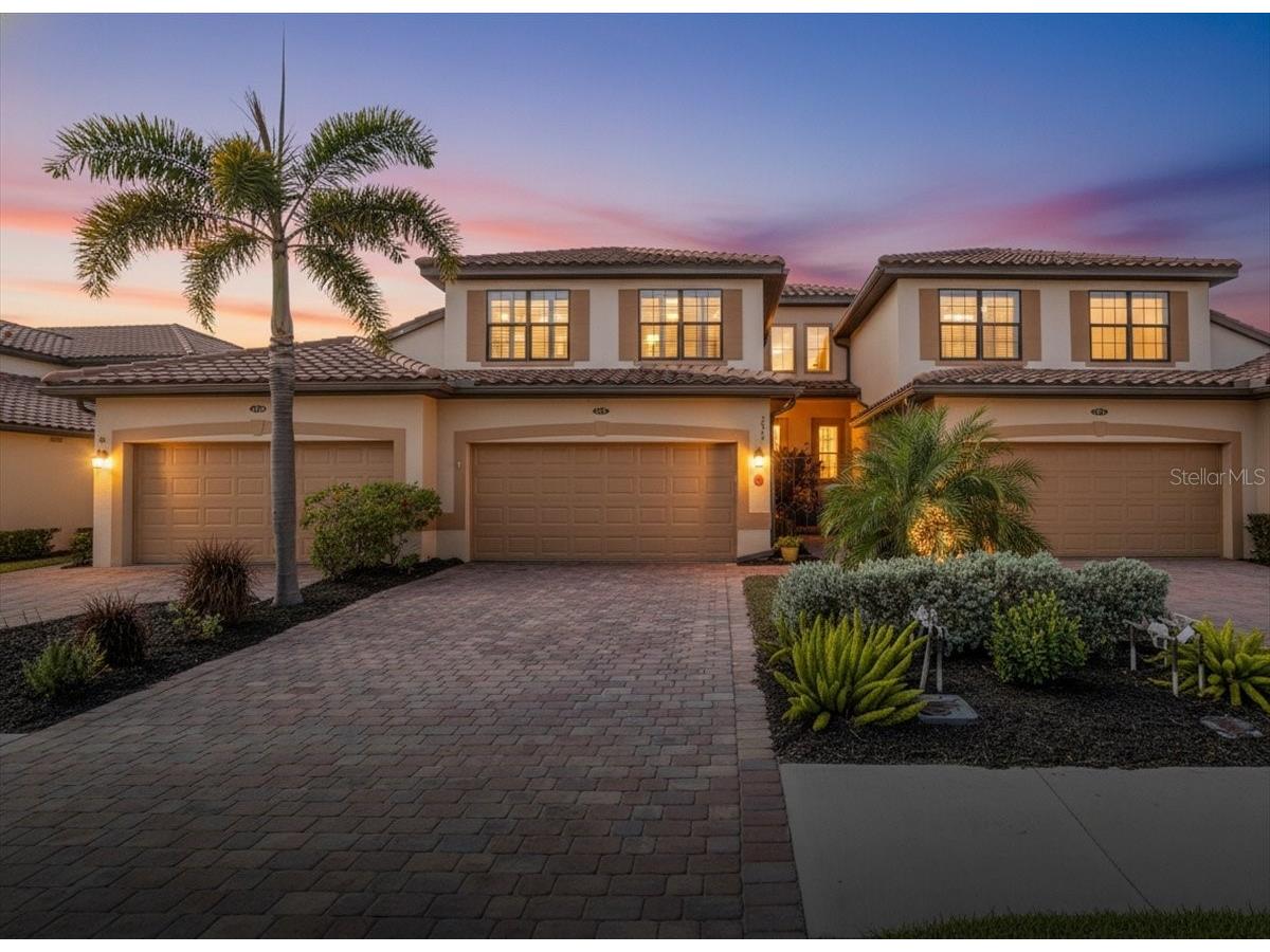 20201 Ragazza Circle #201 Venice FL 34293 A4674689 image1