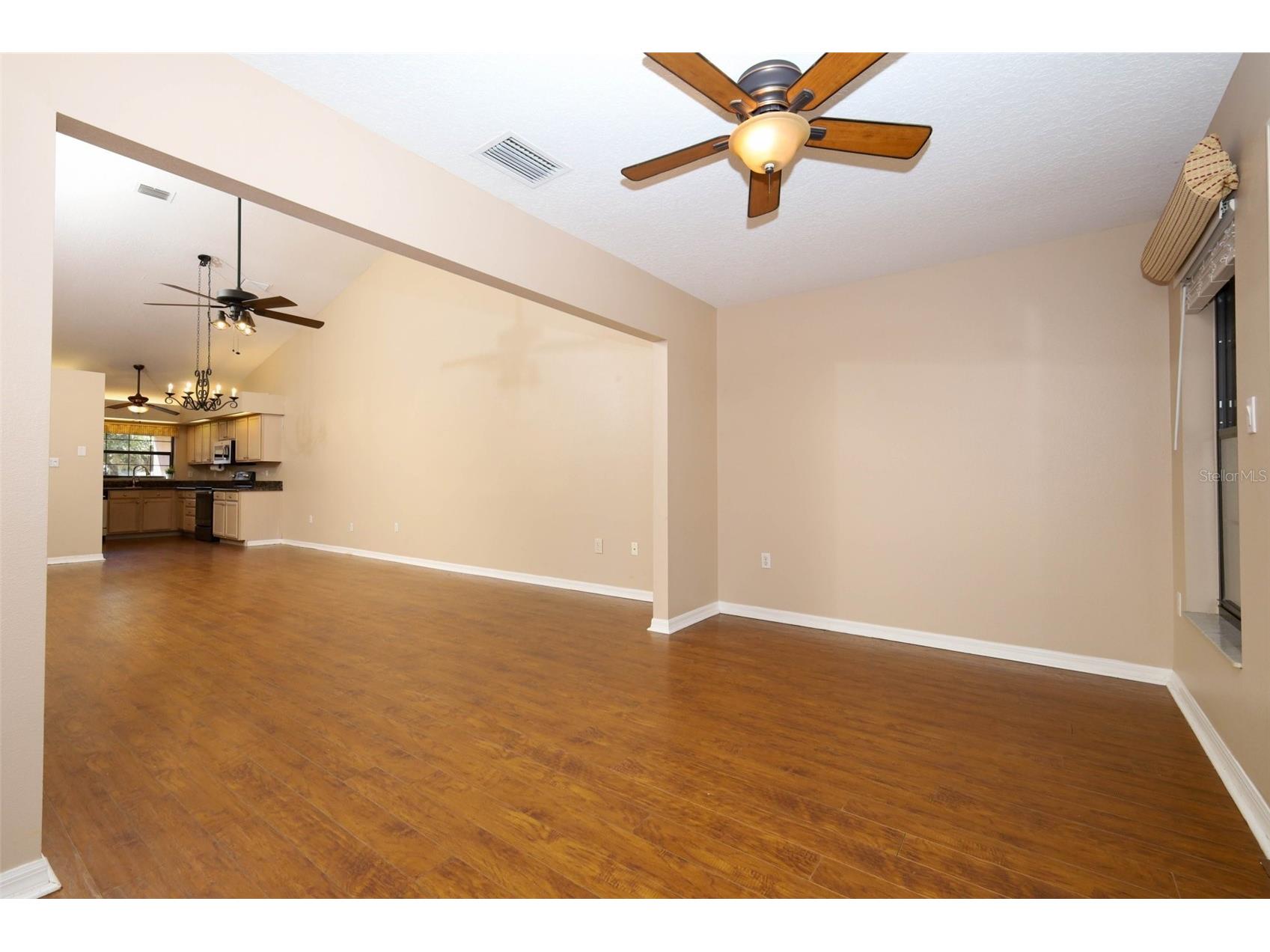 2021 Arbor Way Mount Dora FL 32757 O6383628 image15