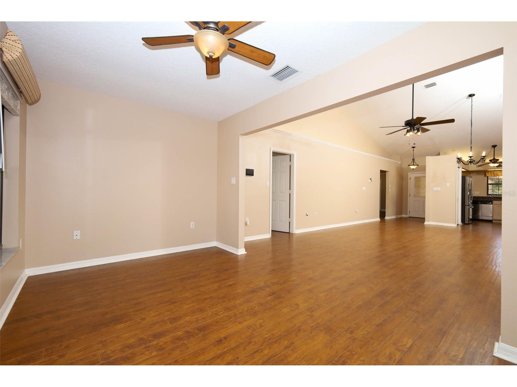 2021 Arbor Way Mount Dora FL 32757 O6383628 image16