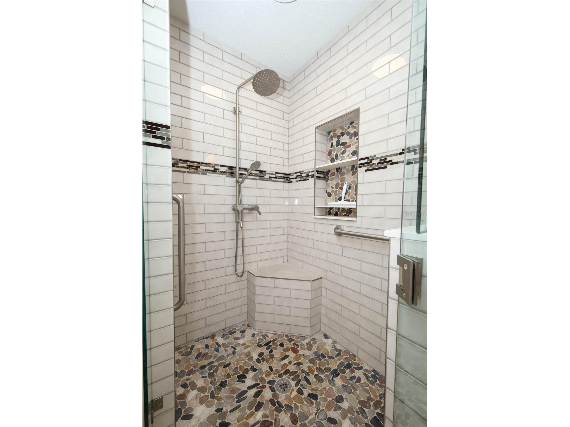 2021 Arbor Way Mount Dora FL 32757 O6383628 image25