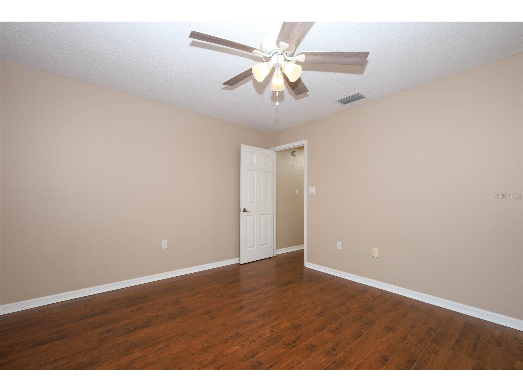 2021 Arbor Way Mount Dora FL 32757 O6383628 image27