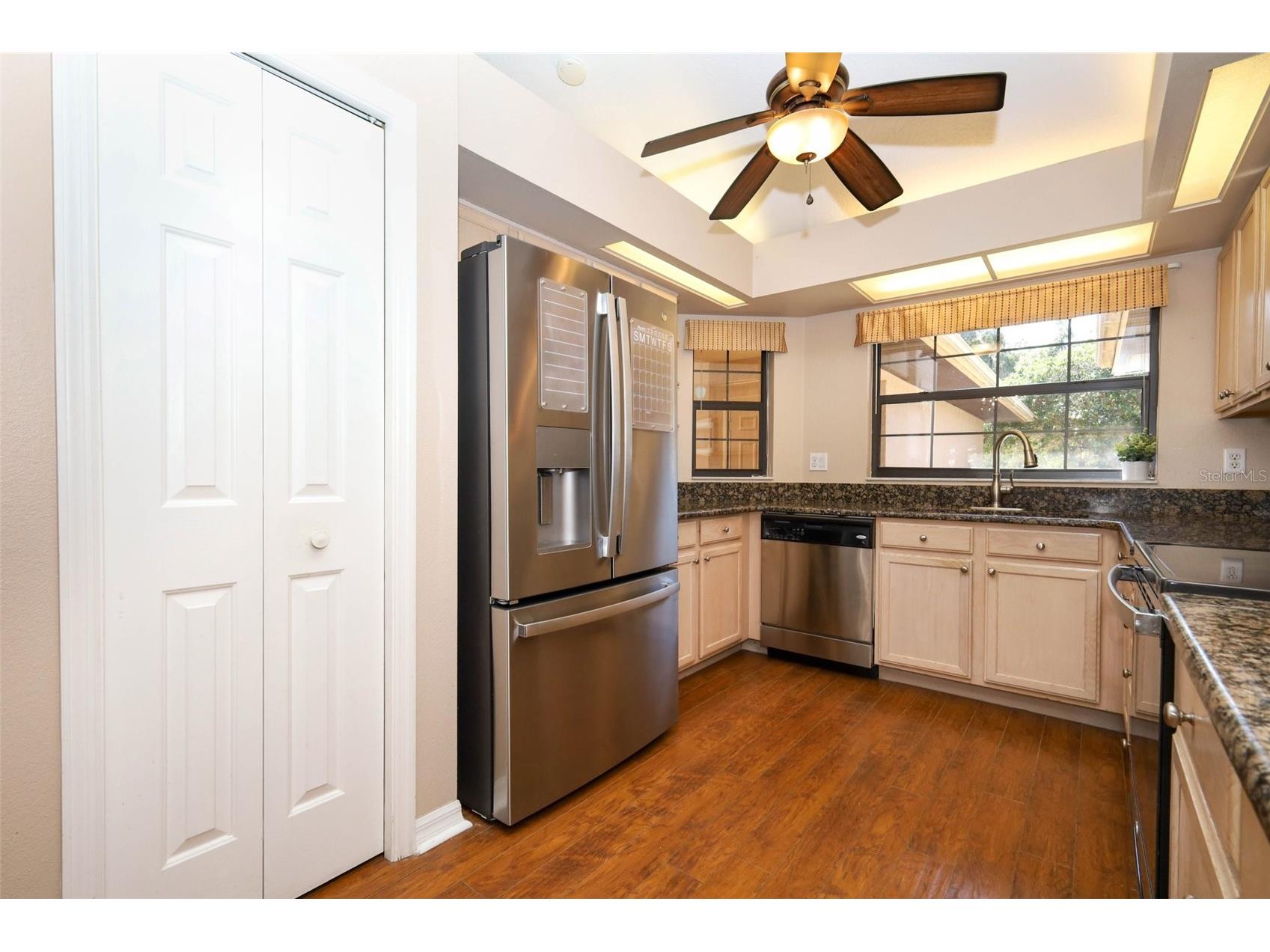 2021 Arbor Way Mount Dora FL 32757 O6383628 image8