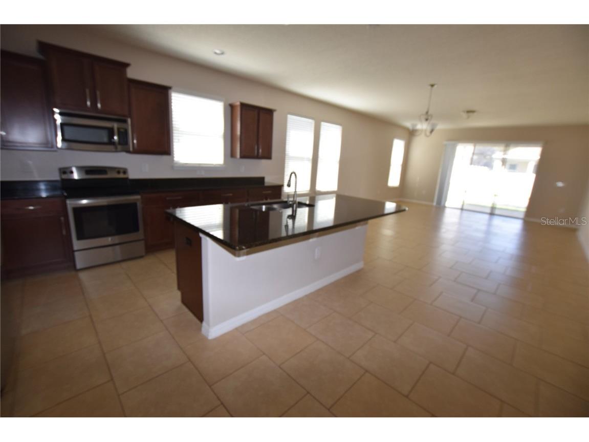 2021 Beacon Landing Circle Orlando FL 32824 O6341079 image17