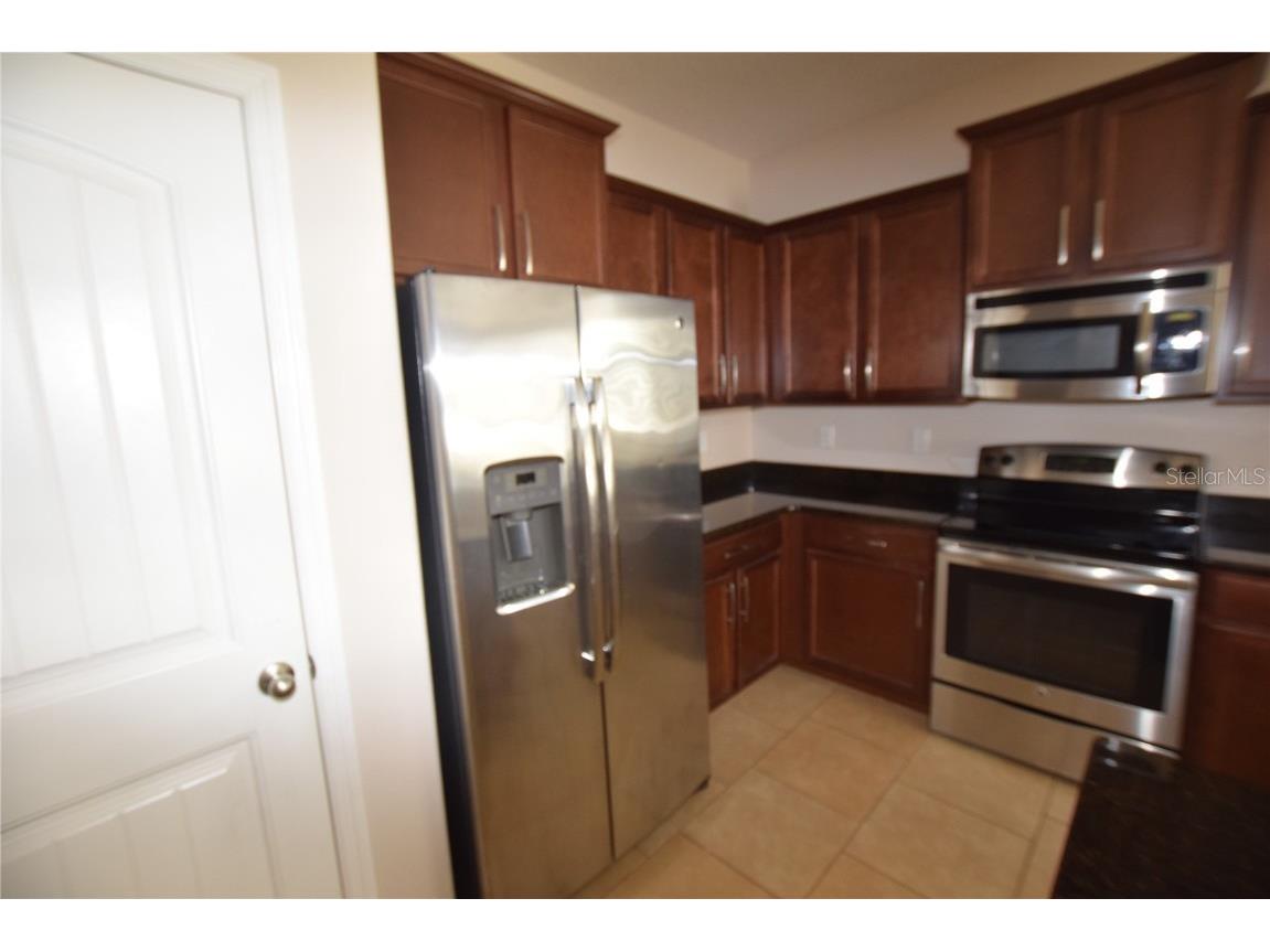 2021 Beacon Landing Circle Orlando FL 32824 O6341079 image18