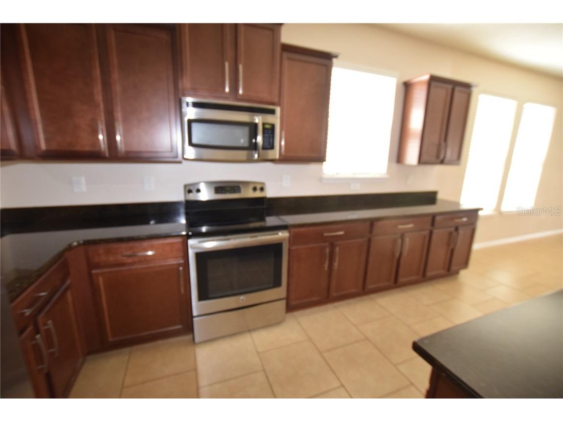 2021 Beacon Landing Circle Orlando FL 32824 O6341079 image19