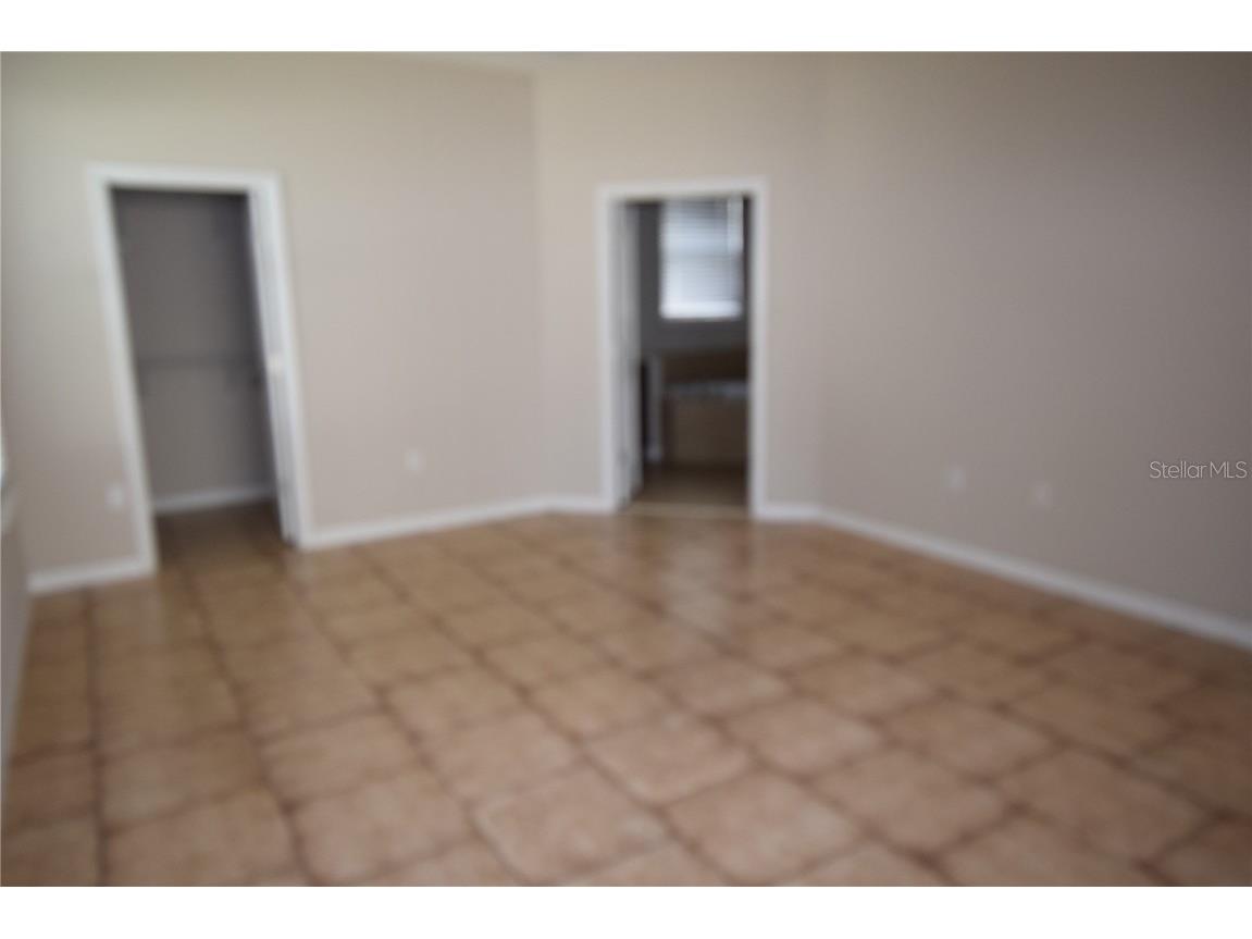 2021 Beacon Landing Circle Orlando FL 32824 O6341079 image24