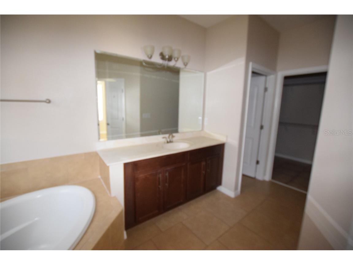 2021 Beacon Landing Circle Orlando FL 32824 O6341079 image29