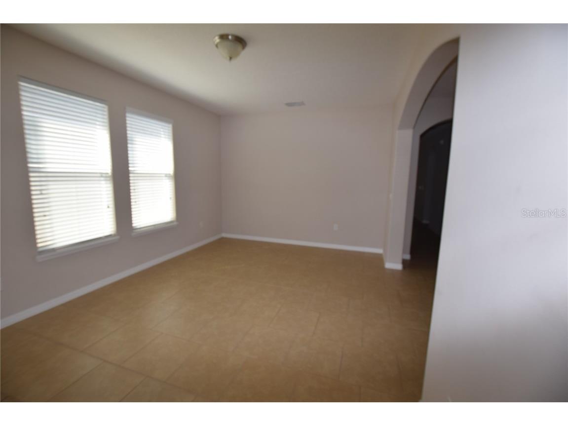 2021 Beacon Landing Circle Orlando FL 32824 O6341079 image8