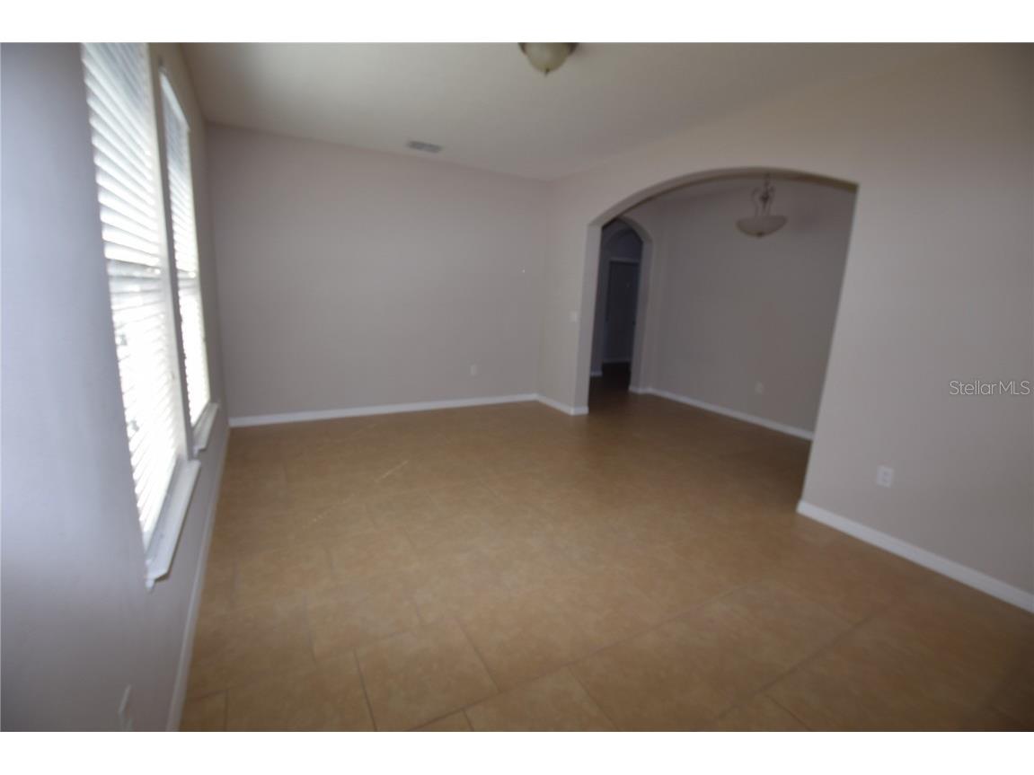 2021 Beacon Landing Circle Orlando FL 32824 O6341079 image9