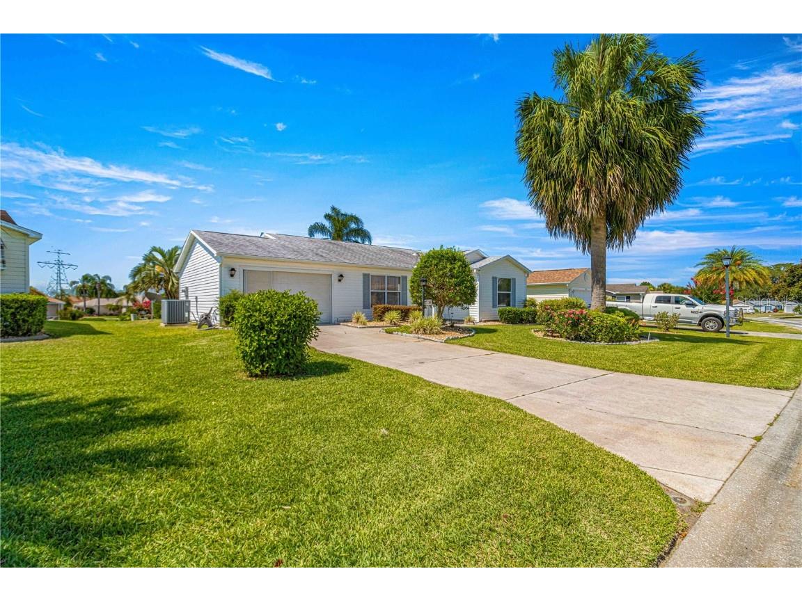 2021 Castano Place The Villages FL 32159 OM679300 image1