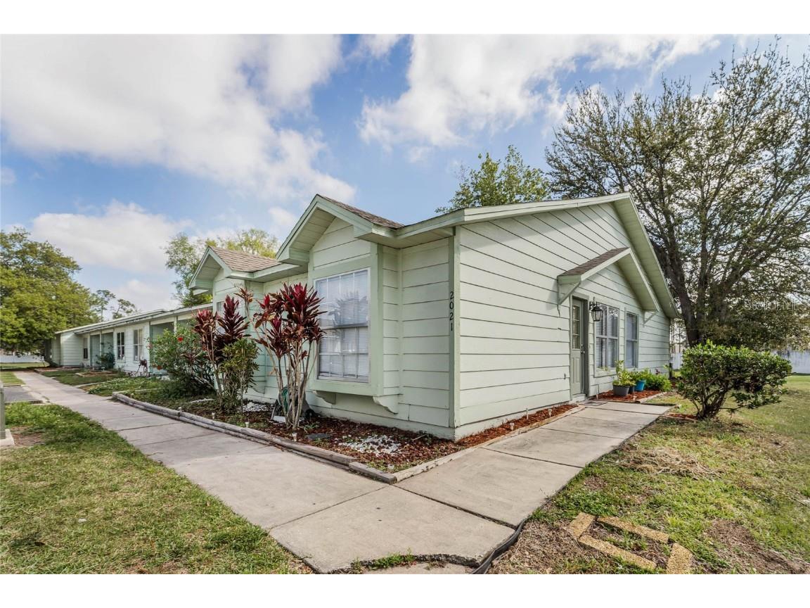 2021 E Tower Court Kissimmee FL 34741 O6094362 image1