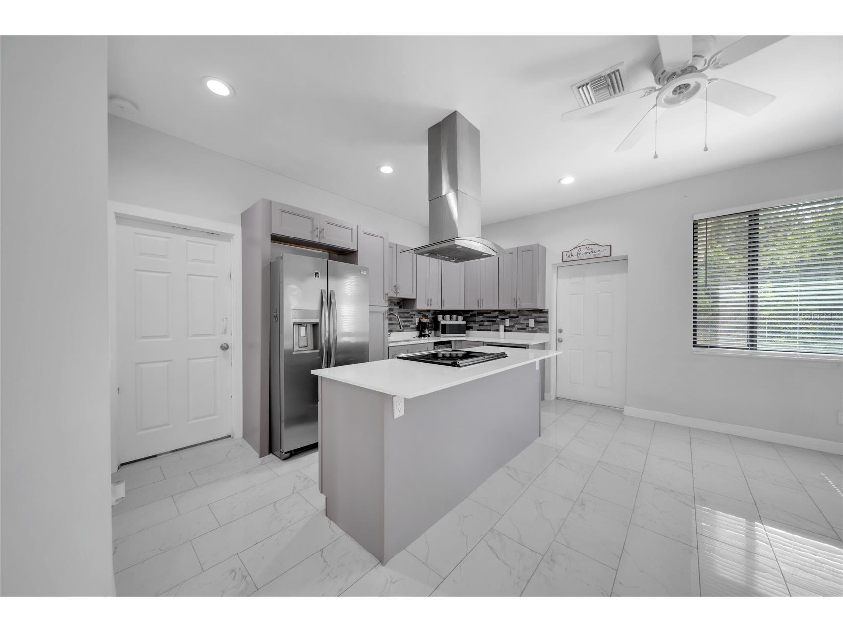 2021 Hines Avenue Alva FL 33920 C7526654 image16