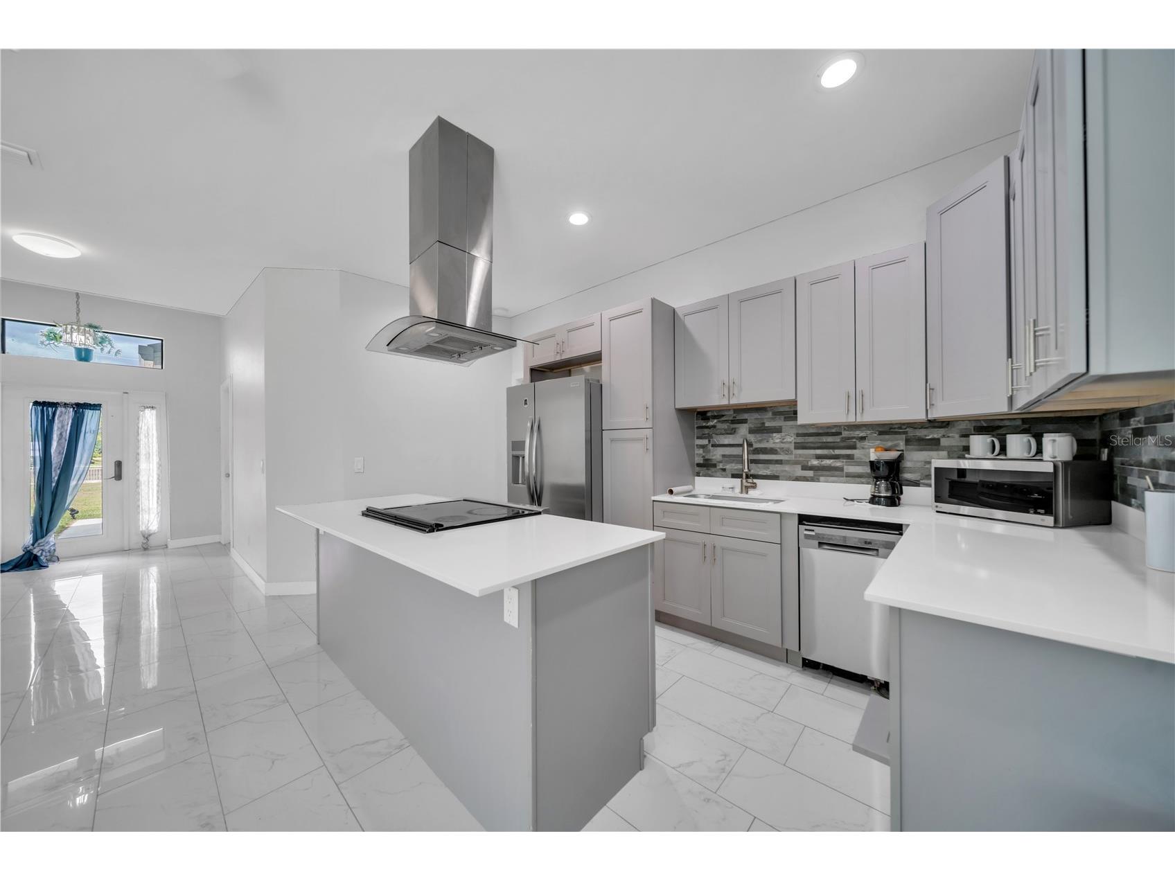 2021 Hines Avenue Alva FL 33920 C7526654 image18